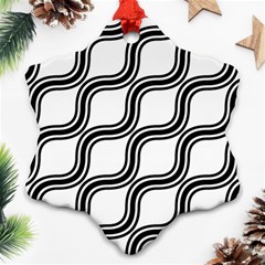 Diagonal Pattern Background Black And White Snowflake Ornament (two Sides) by Sapixe