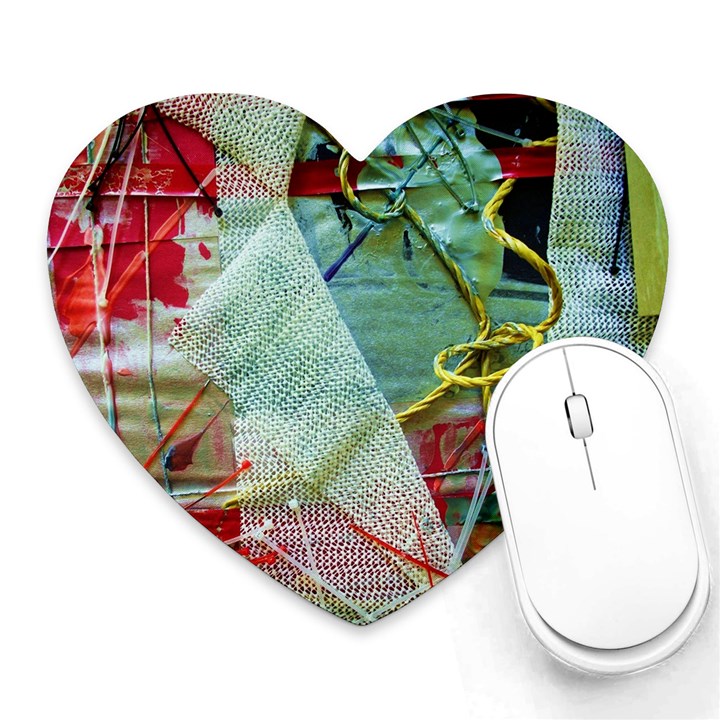 Hidde Strings Of Purity 2 Heart Mousepads