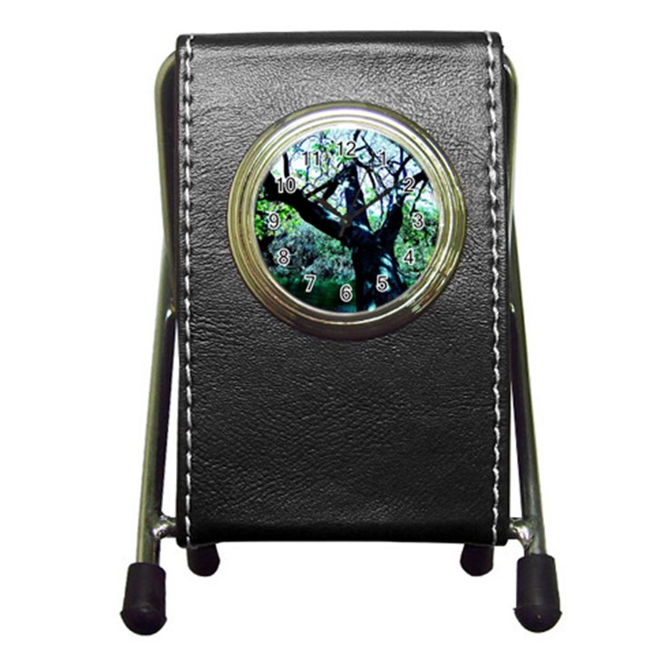 Highland Park 11 Pen Holder Desk Clocks