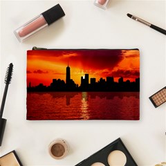 Skyline New York City Sunset Dusk Cosmetic Bag (Medium) 