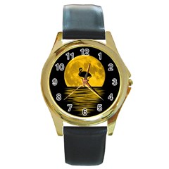 Moon Reflection Flamenco Animal Round Gold Metal Watch