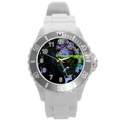 Hot Day In Dallas 32 Round Plastic Sport Watch (l) by bestdesignintheworld