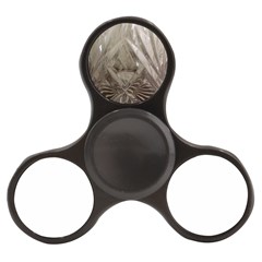 Cut Crystal Finger Spinner by DeneWestUK