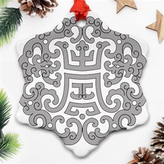 Chinese Traditional Pattern Snowflake Ornament (two Sides)