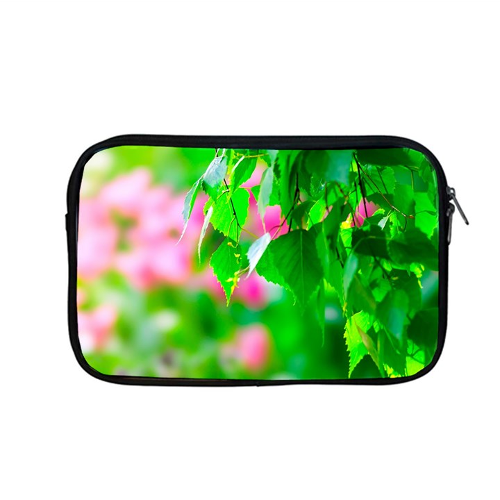 Green Birch Leaves, Pink Flowers Apple MacBook Pro 13  Zipper Case