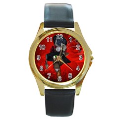 Funny, Cute Giraffe With Cool Hat Round Gold Metal Watch