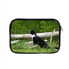 Farm Cat Apple Macbook Pro 15  Zipper Case by IIPhotographyAndDesigns