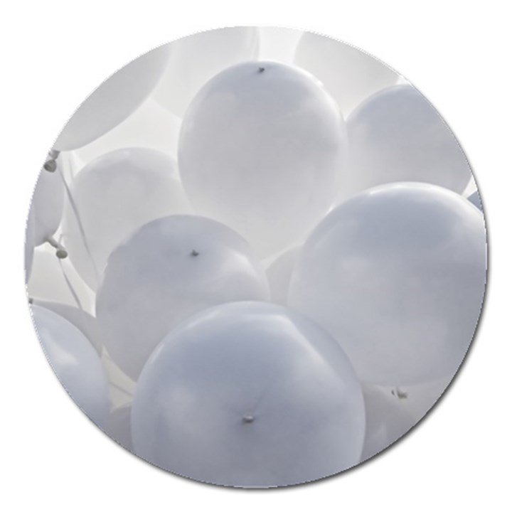 White Toy Balloons Magnet 5  (Round)