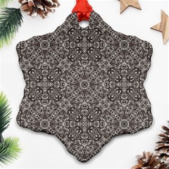 Luxury Modern Baroque Pattern Ornament (snowflake)