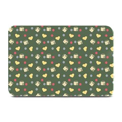 Green Milk Hearts Plate Mats by snowwhitegirl