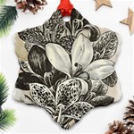 Flowers 1776382 1280 Ornament (Snowflake) Front