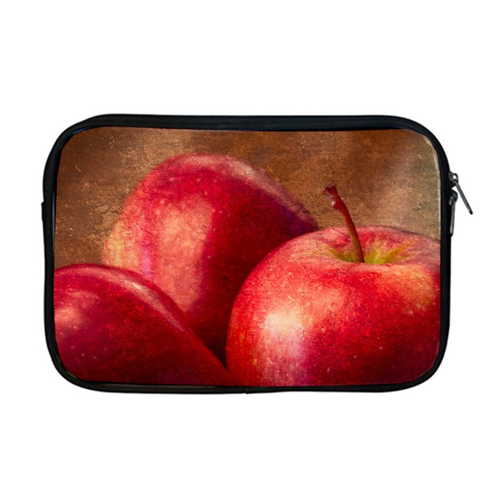 Three Red Apples Apple MacBook Pro 17  Zipper Case