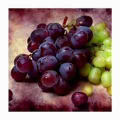 Red And Green Grapes Medium Glasses Cloth (2-side) by FunnyCow