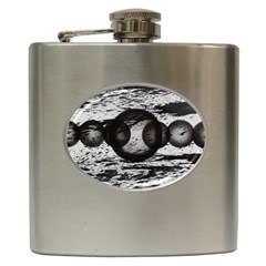 Yin Hip Flask (6 Oz) by WILLBIRDWELL