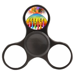 African American Women Finger Spinner