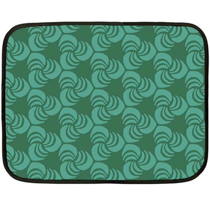 Layered Knots Fleece Blanket (Mini)