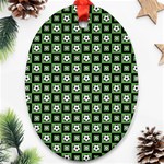 Soccer Ball Pattern Ornament (Oval) Front