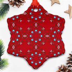 Embroidery Paisley Red Ornament (snowflake)