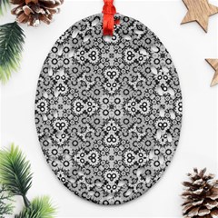 Geometric Stylized Floral Pattern Oval Filigree Ornament (two Sides)