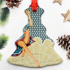 Retro 1107634 1920 Ornament (Christmas Tree) 