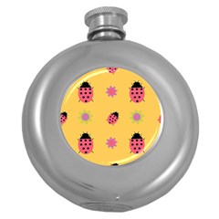 Ladybug Seamlessly Pattern Round Hip Flask (5 Oz) by Sapixe