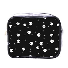 Pattern Skull Stars Halloween Gothic on black background Mini Toiletries Bag (One Side)