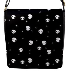 Pattern Skull Stars Halloween Gothic on black background Flap Closure Messenger Bag (S)