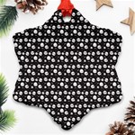 Pattern Skull Bones Halloween Gothic on black background Snowflake Ornament (Two Sides) Front