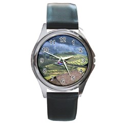 Rock Scenery The H Mong People Home Round Metal Watch