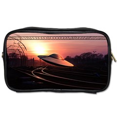 Fractal Mandelbulb 3d Ufo Invasion Toiletries Bag (two Sides) by Wegoenart