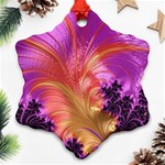 Fractal Puffy Feather Art Artwork Ornament (Snowflake) Front