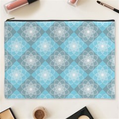 White Light Blue Gray Tile Cosmetic Bag (xxxl) by Pakrebo