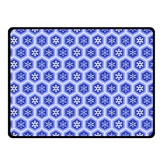 A Hexagonal Pattern Fleece Blanket (Small)