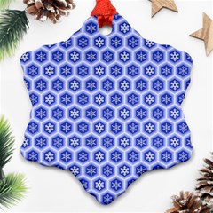 A Hexagonal Pattern Ornament (Snowflake)