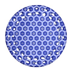 A Hexagonal Pattern Round Filigree Ornament (Two Sides)