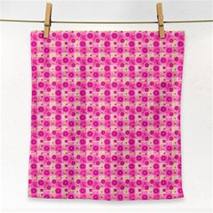 Hana Tsurukusa Heart Pink Face Towel by Pakrebo