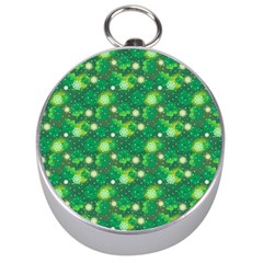 4 Leaf Clover Star Glitter Seamless Silver Compasses by Pakrebo