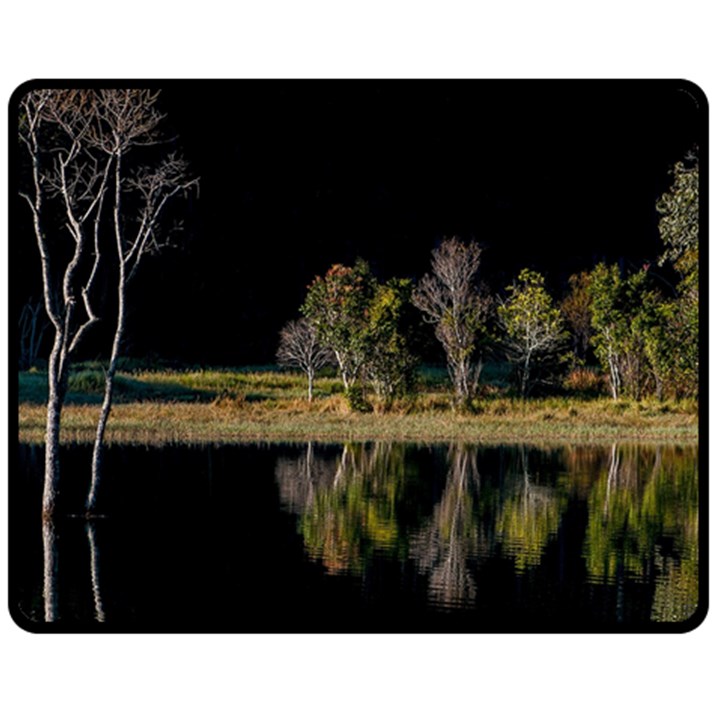 Soi Ball Symmetry Scenery Reflect Fleece Blanket (Medium) 