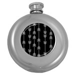 Black and white abstract pattern Round Hip Flask (5 oz) Front