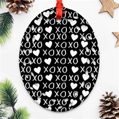 Xo Valentines Day Pattern Ornament (oval Filigree)