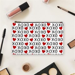 Xo Valentines Day Pattern Cosmetic Bag (medium) by Valentinaart