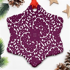 Magenta And White Abstract Print Pattern Ornament (Snowflake)