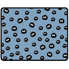 Totoro - Soot Sprites Pattern Fleece Blanket (medium) 