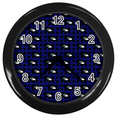 Eyes Blue Plaid Wall Clock (Black)