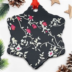 Black And White Floral Pattern Background Snowflake Ornament (two Sides) by Sudhe