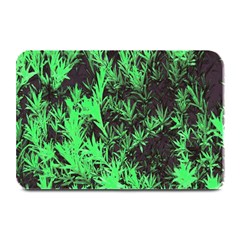 Green Etched Background Plate Mats by Sudhe