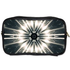 Abstract Fractal Pattern Lines Toiletries Bag (two Sides) by Pakrebo