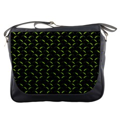 Geckos Pattern Messenger Bag