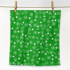 St Patricks Day Pattern Face Towel by Valentinaart