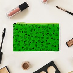 St Patricks Day Pattern Cosmetic Bag (xs) by Valentinaart